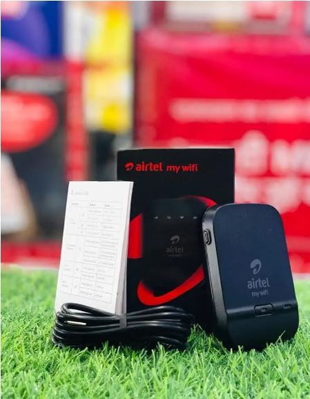 Airtel Xstream DigitalTV AMF-311WW 150Mbps Single_Band Data Card 4G Hotspot Support with 2300 Mah Battery (Black)