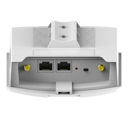Edimax (OAP900) 2 x 2 Single-Band Outdoor PoE Access Point / Video Bridge